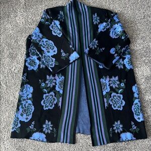 Source Unknown Black and Blue Floral Sweater Kimono